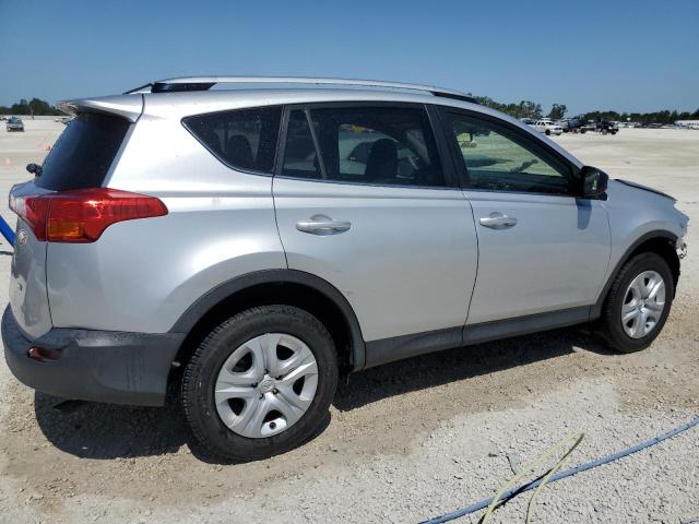 Photo 3 from auction – 2015 TOYOTA RAV4 LE with VIN JTMZFREV3FD044364