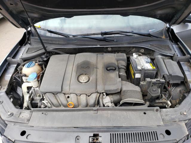 Photo 11 from auction – 2013 VOLKSWAGEN PASSAT S with VIN 1VWAP7A32DC128632
