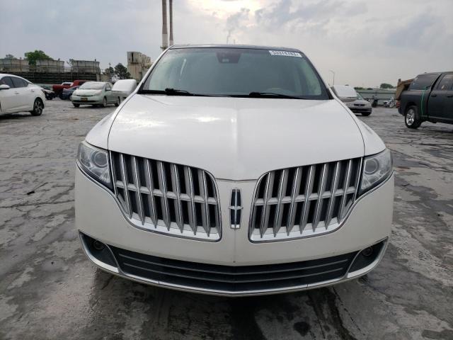 Photo 5 from auction – 2011 LINCOLN MKT with VIN 2LMHJ5FRXBBJ53618