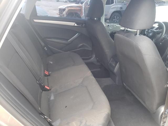 Photo 10 from auction – 2015 VOLKSWAGEN PASSAT S with VIN 1VWAS7A33FC002815