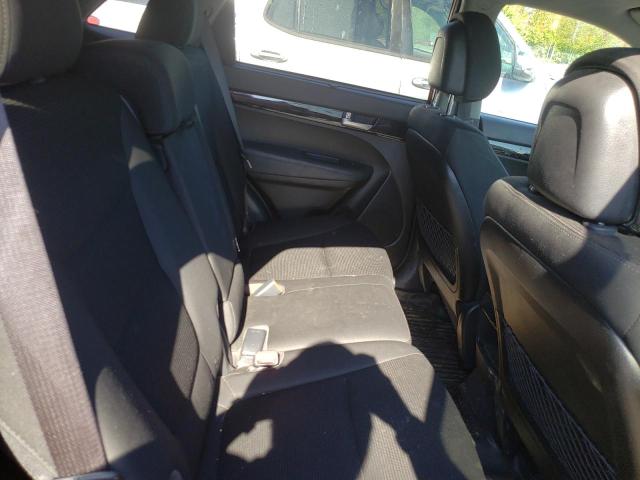 Photo 11 from auction – 2014 KIA SORENTO LX with VIN 5XYKTCA64EG511717