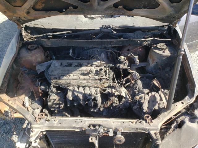 Photo 11 from auction – 2003 TOYOTA COROLLA CE with VIN JTDBR32E930049422