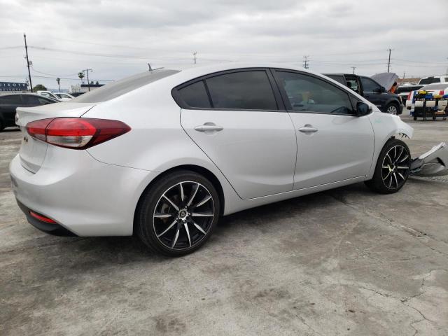 Photo 3 from auction – 2018 KIA FORTE LX with VIN 3KPFK4A72JE226945