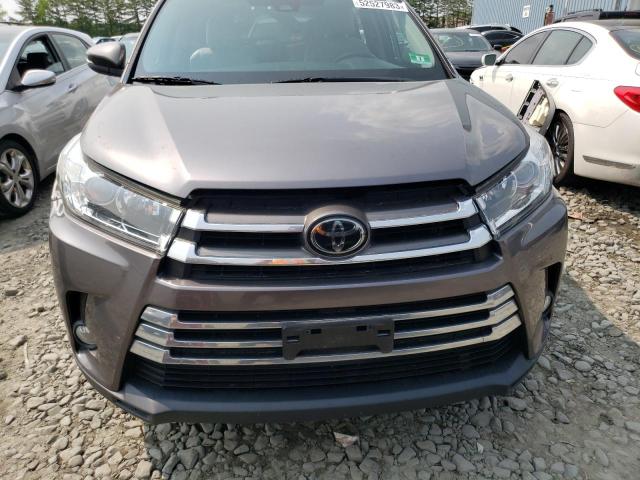 Photo 5 from auction – 2018 TOYOTA HIGHLANDER with VIN 5TDDZRFH3JS892249