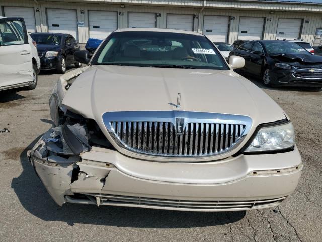Photo 5 from auction – 2003 LINCOLN TOWN CAR C with VIN 1LNHM83W23Y667644