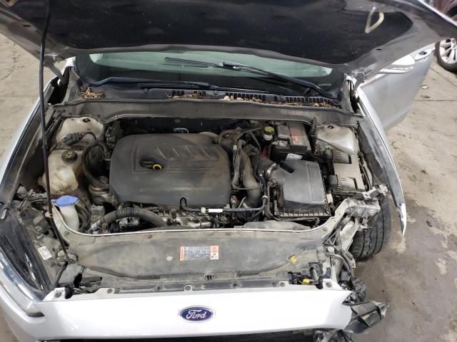 Photo 11 from auction – 2016 FORD FUSION SE with VIN 3FA6P0HD6GR103260