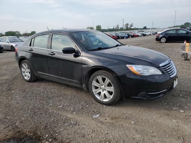 Photo 4 from auction – 2013 CHRYSLER 200 LX with VIN 1C3CCBAB4DN705512