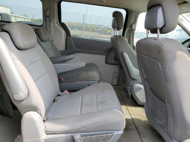Photo 11 from auction – 2010 CHRYSLER TOWN & COU with VIN 2A4RR2D18AR414740
