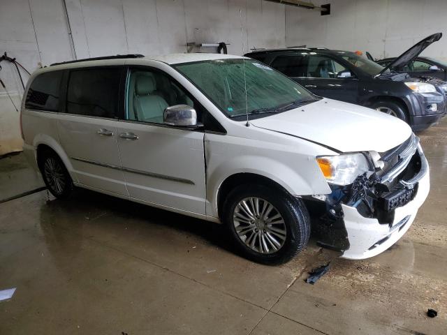 Photo 4 from auction – 2013 CHRYSLER TOWN & COU with VIN 2C4RC1CG5DR708768