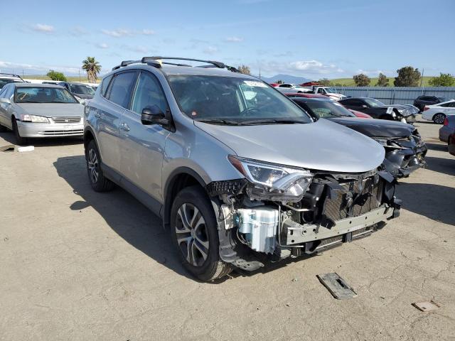 Photo 4 from auction – 2018 TOYOTA RAV4 LE with VIN 2T3ZFREV2JW425621
