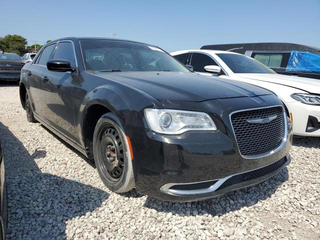 Photo 4 from auction – 2016 CHRYSLER 300 LIMITE with VIN 2C3CCAAG3GH161586