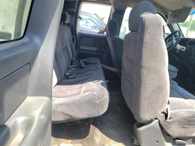 Photo 11 from auction – 2001 CHEVROLET SILVERADO with VIN 2GCEC19V211279068