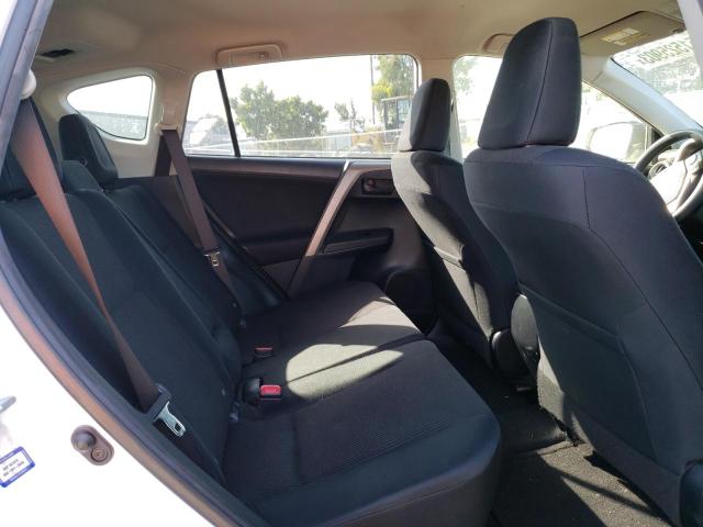 Photo 11 from auction – 2015 TOYOTA RAV4 LE with VIN JTMZFREV2FD049751