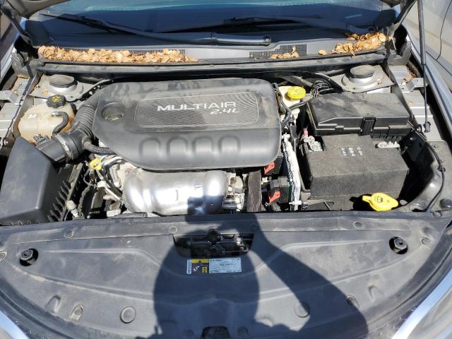 Photo 11 from auction – 2016 CHRYSLER 200 LIMITE with VIN 1C3CCCAB1GN126973