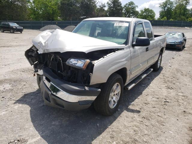 CHEVROLET SILVERADO 2005 with VIN 2GCEC19TX51172631 - Photo from auction