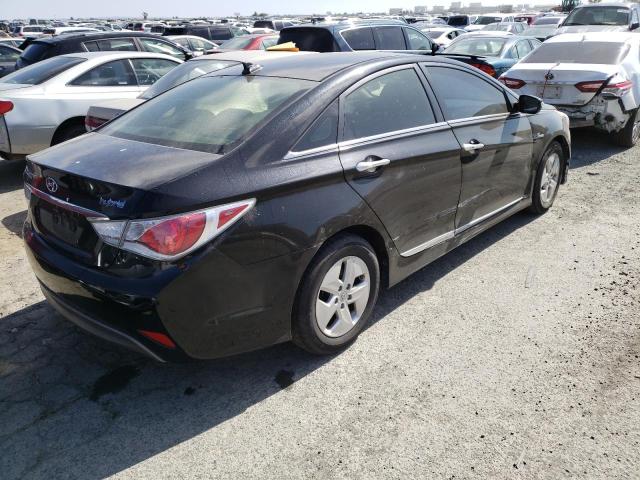 Photo 3 from auction – 2012 HYUNDAI SONATA HYB with VIN KMHEC4A49CA034776