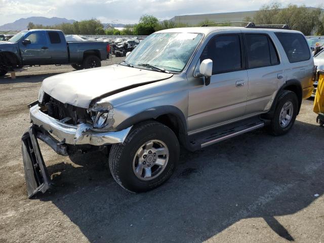 TOYOTA 4RUNNER SR 2000 with VIN JT3GN86R1Y0165124 - Photo from auction