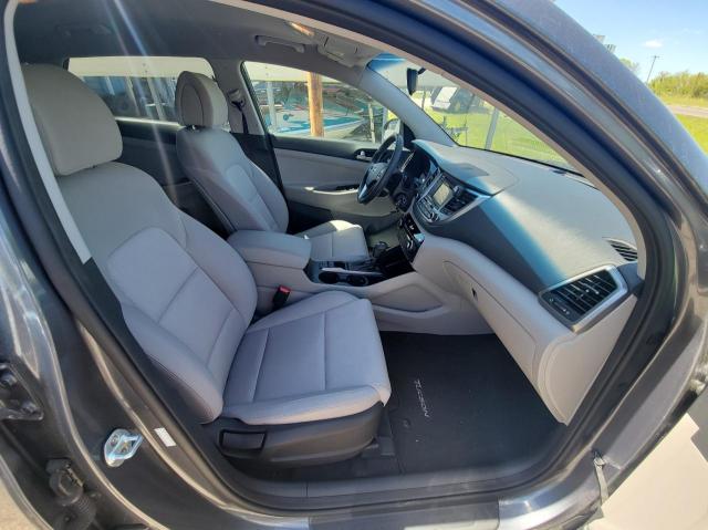 Photo 5 from auction – 2018 HYUNDAI TUCSON SE with VIN KM8J2CA41JU681745