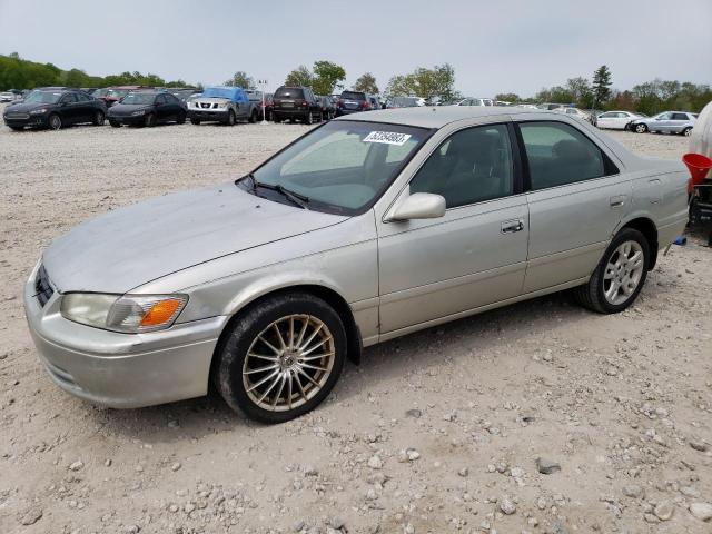 TOYOTA CAMRY CE 2000 with VIN 4T1BG22K7YU692403 - Photo from auction