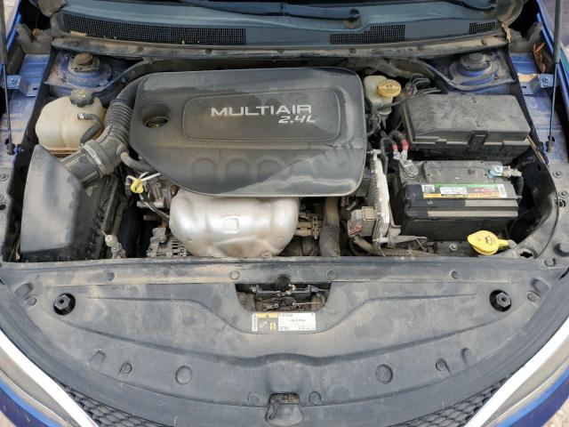 Photo 11 from auction – 2015 CHRYSLER 200 LIMITE with VIN 1C3CCCAB5FN529403