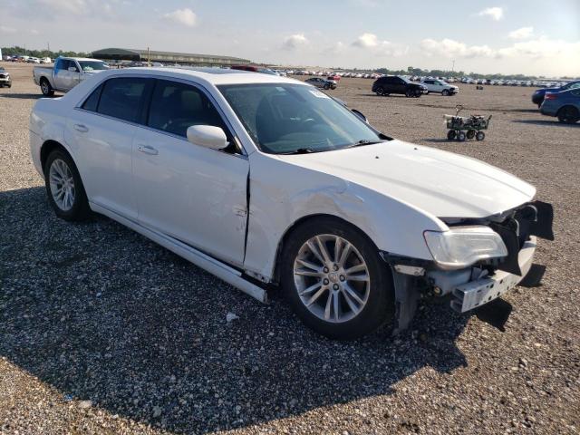 Photo 4 from auction – 2017 CHRYSLER 300 LIMITE with VIN 2C3CCAAG4HH646448