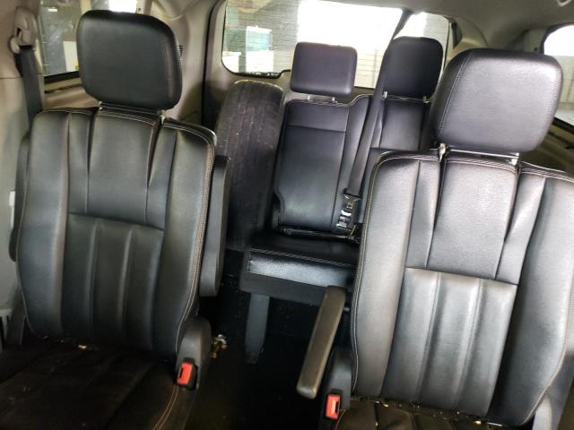 Photo 10 from auction – 2014 CHRYSLER TOWN & COU with VIN 2C4RC1BG0ER233758