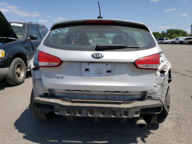 Photo 6 from auction – 2017 KIA FORTE LX with VIN KNAFK5A83H5671440