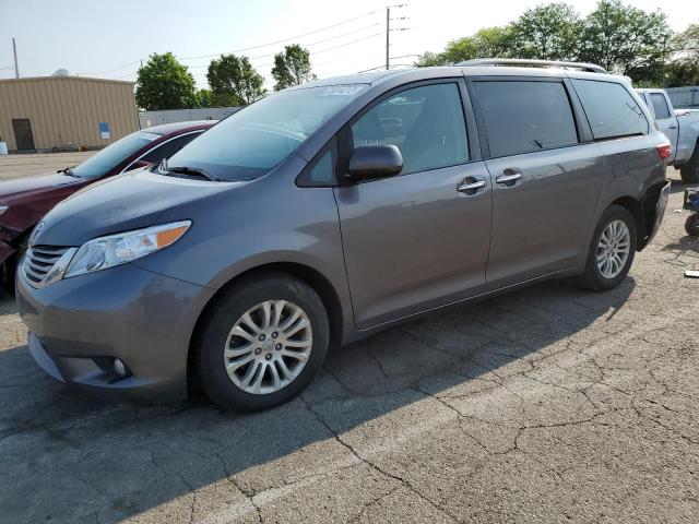 TOYOTA SIENNA XLE 2017 with VIN 5TDYZ3DC1HS894307 - Photo from auction