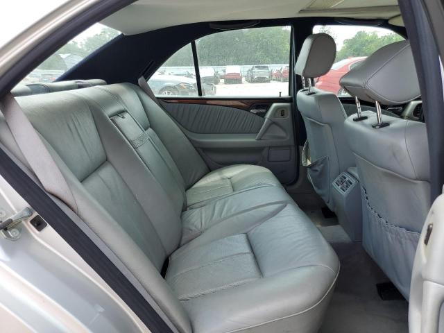 Photo 10 from auction – 1996 MERCEDES-BENZ E 320 with VIN WDBJF55F6TJ004306