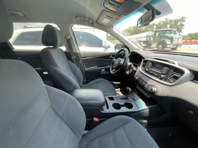 Photo 5 from auction – 2016 KIA SORENTO LX with VIN 5XYPG4A31GG104978