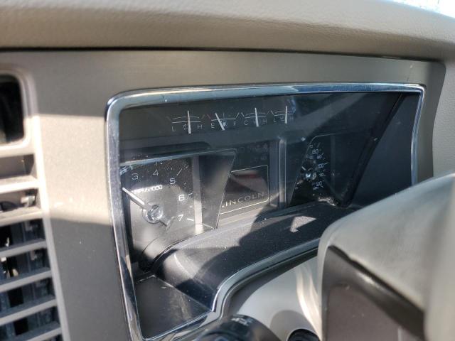 Photo 9 from auction – 2011 LINCOLN NAVIGATOR with VIN 5LMJJ2J5XBEJ10107