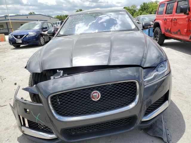 Photo 5 from auction – 2017 JAGUAR XF PREMIUM with VIN SAJBJ4BV3HCY36967
