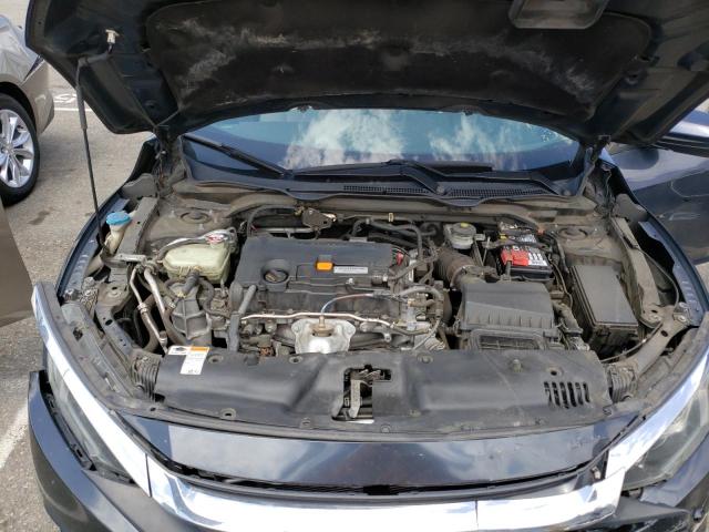 Photo 11 from auction – 2017 HONDA CIVIC LX with VIN 2HGFC2F55HH502687