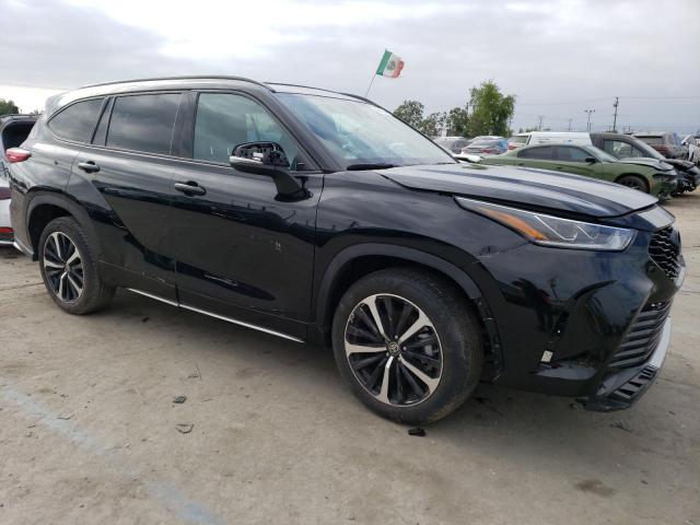 Photo 4 from auction – 2022 TOYOTA HIGHLANDER with VIN 5TDJZRBH2NS220763