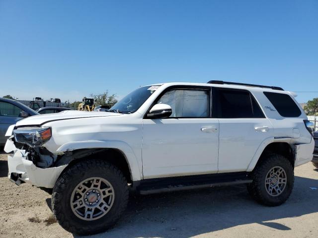 TOYOTA 4RUNNER SR 2019 with VIN JTEBU5JR5K5707023 - Photo from auction