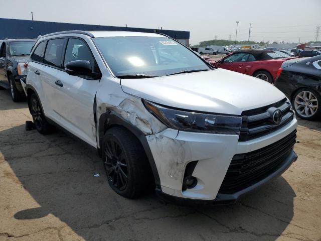 Photo 4 from auction – 2019 TOYOTA HIGHLANDER with VIN 5TDJZRFH6KS980930