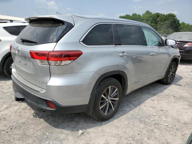 Photo 3 from auction – 2017 TOYOTA HIGHLANDER with VIN 5TDJZRFH9HS509685