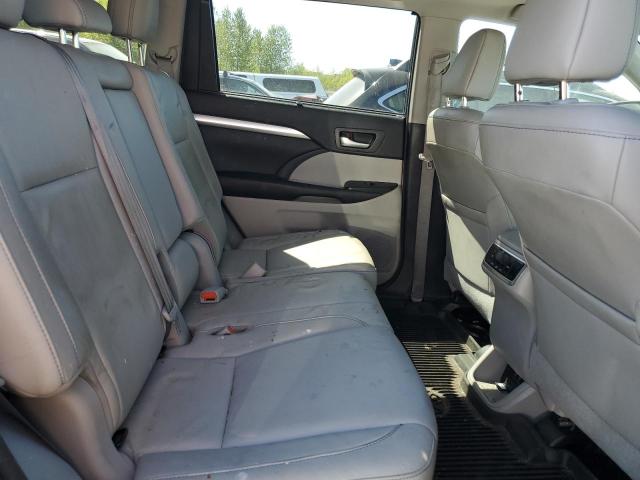 Photo 11 from auction – 2018 TOYOTA HIGHLANDER with VIN 5TDJZRFHXJS902195