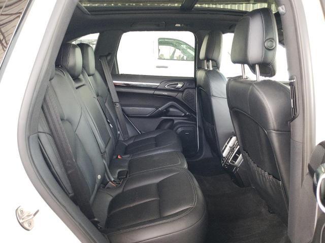 Photo 11 from auction – 2016 PORSCHE CAYENNE S with VIN WP1AB2A28GLA93786