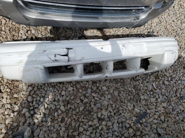 Photo 12 from auction – 2004 CHEVROLET TRACKER LT with VIN 2CNBE634646907470