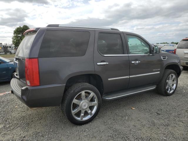 Photo 3 from auction – 2010 CADILLAC ESCALADE L with VIN 1GYUKBEF0AR165896