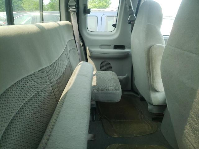 Photo 10 from auction – 2000 FORD F150 with VIN 1FTRX18L7YKA41958