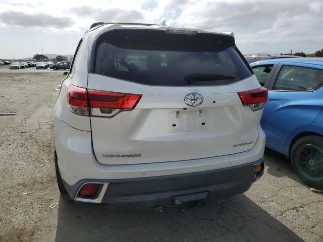 Photo 6 from auction – 2018 TOYOTA HIGHLANDER with VIN 5TDDZRFH6JS895565
