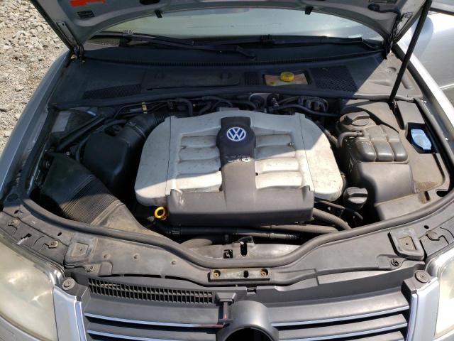 Photo 11 from auction – 2002 VOLKSWAGEN PASSAT W8 with VIN WVWUK63B62P354627