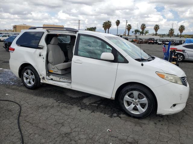 Photo 4 from auction – 2012 TOYOTA SIENNA LE with VIN 5TDKK3DC4CS195384