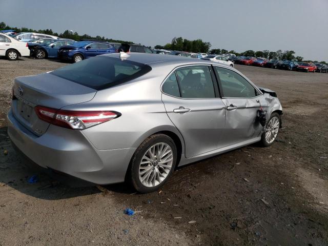 Photo 3 from auction – 2020 TOYOTA CAMRY XLE with VIN 4T1F31AK2LU518238