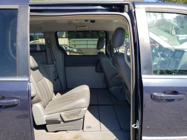 Photo 11 from auction – 2009 CHRYSLER TOWN & COU with VIN 2A8HR54139R545677