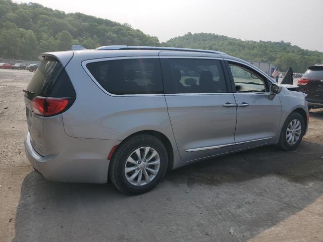 Photo 3 from auction – 2018 CHRYSLER PACIFICA T with VIN 2C4RC1EG9JR256865