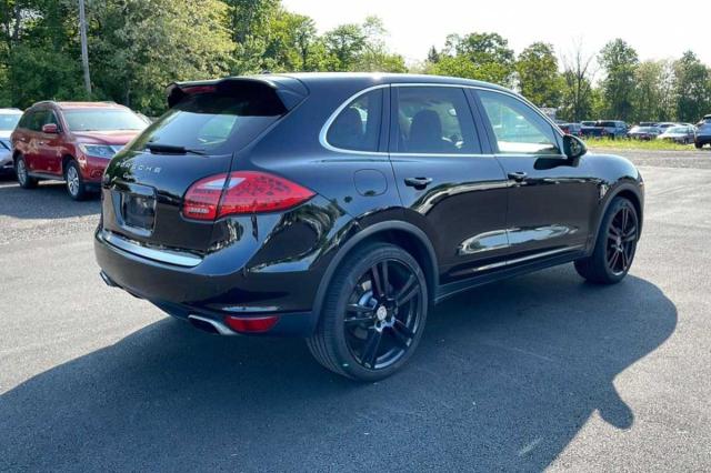 Photo 4 from auction – 2011 PORSCHE CAYENNE with VIN WP1AA2A29BLA07767
