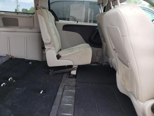 Photo 11 from auction – 2011 CHRYSLER TOWN & COU with VIN 2A4RR5DG8BR667788